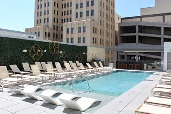 Poolside lounge with tv’s